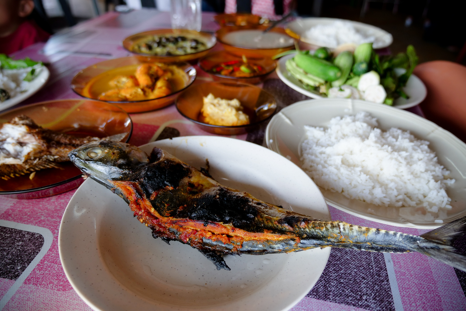 This is a new way to make Ikan Bakar, and don't miss trying their version Kelatan-style